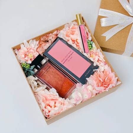 NARCISO FOR HER MUSC NOIR ROSE - Hương thơm quyến rũ, bí ẩn và đậm đà
